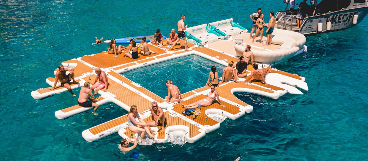 Floating Lounges